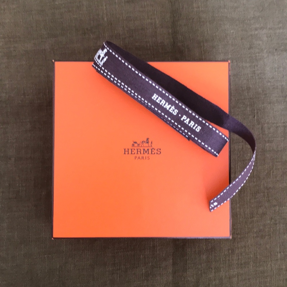 Hermès gift box.